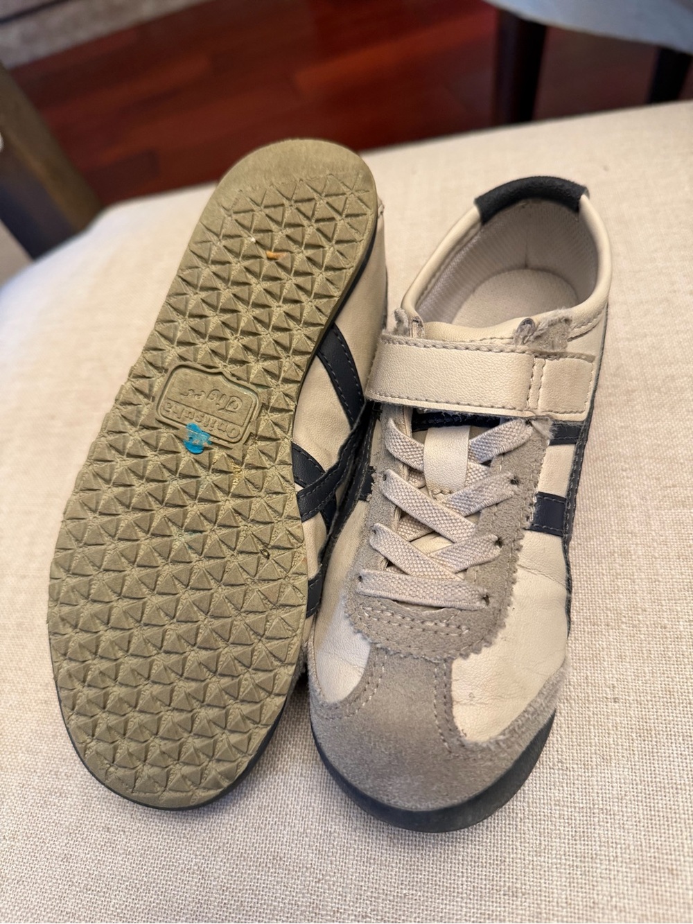 Onitsuka Tigers - Kids Beige and Gray Casual Sneakers with navy accent - Picture 6 of 9